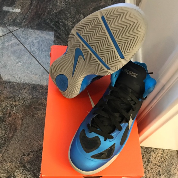 Nike Hyperfuse - Picture 2 of 3